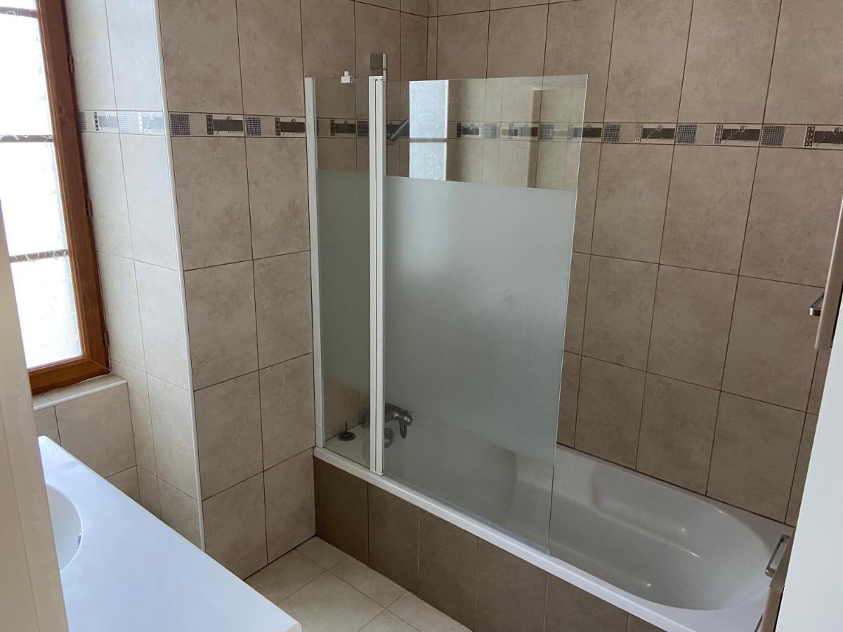 Saint-Germain-du-Bel-Air Notre Petite Maison Dans La Prairie מראה חיצוני תמונה